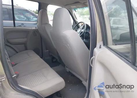 2007 Jeep Liberty Sport from USA, damaged, VIN 1J4GL48K77W507482